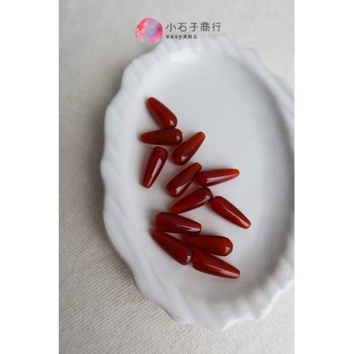 紅瑪瑙-圓水滴6x16mm(直洞) (1入)