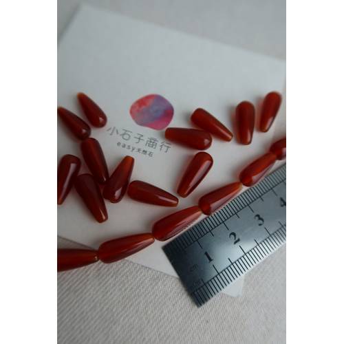 紅瑪瑙-圓水滴6x16mm(直洞) (1入)