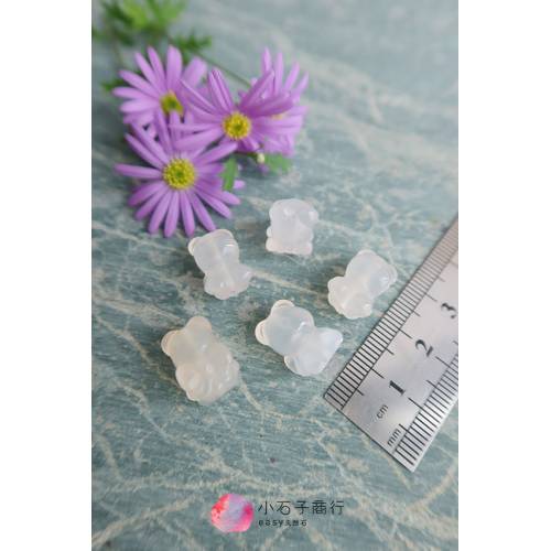 白瑪瑙-蝴蝶結QQ熊 10x14mm (1入)