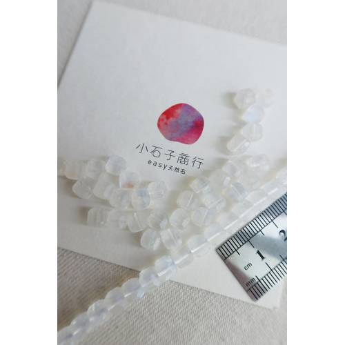 月光石-正方切角6mm(AA) (13入)